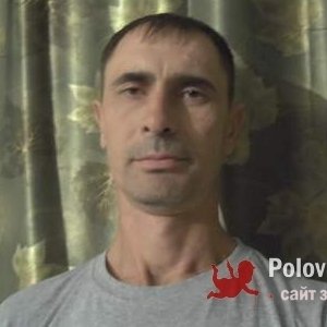 ВИКТОР ГОРЛОВ, 44 года